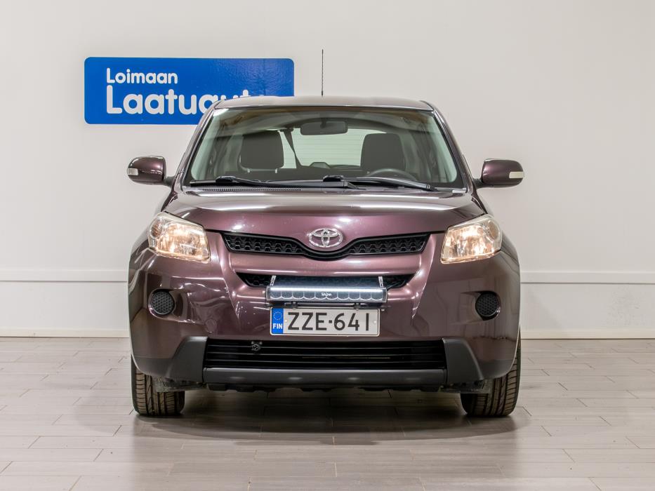 Toyota Urban Cruiser 2012