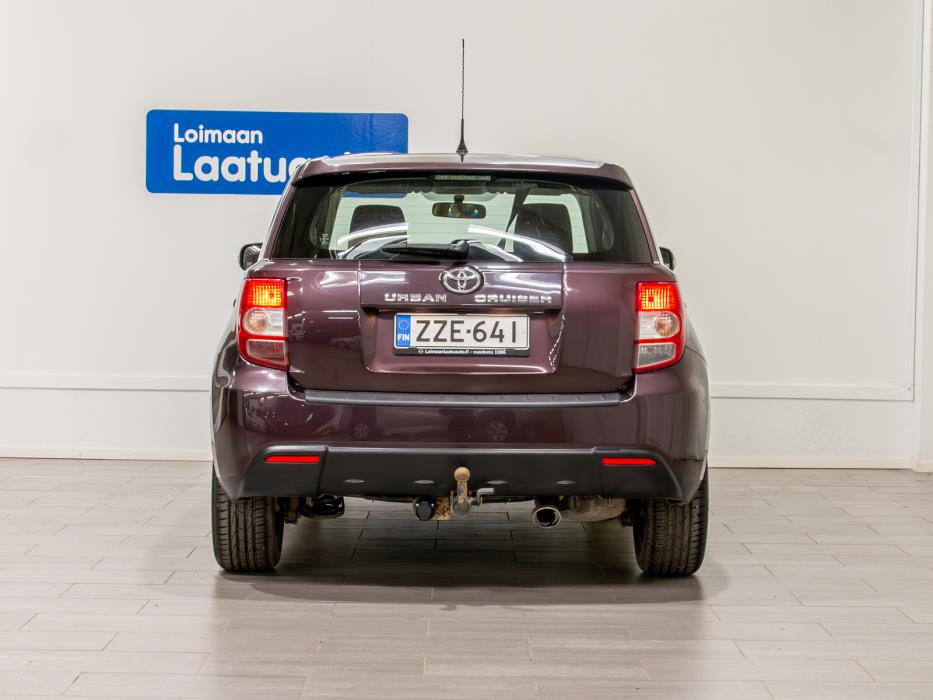 Toyota Urban Cruiser 2012