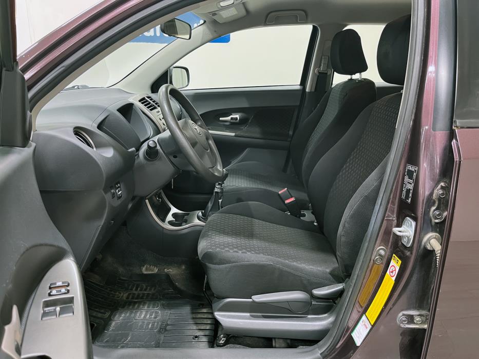 Toyota Urban Cruiser 2012