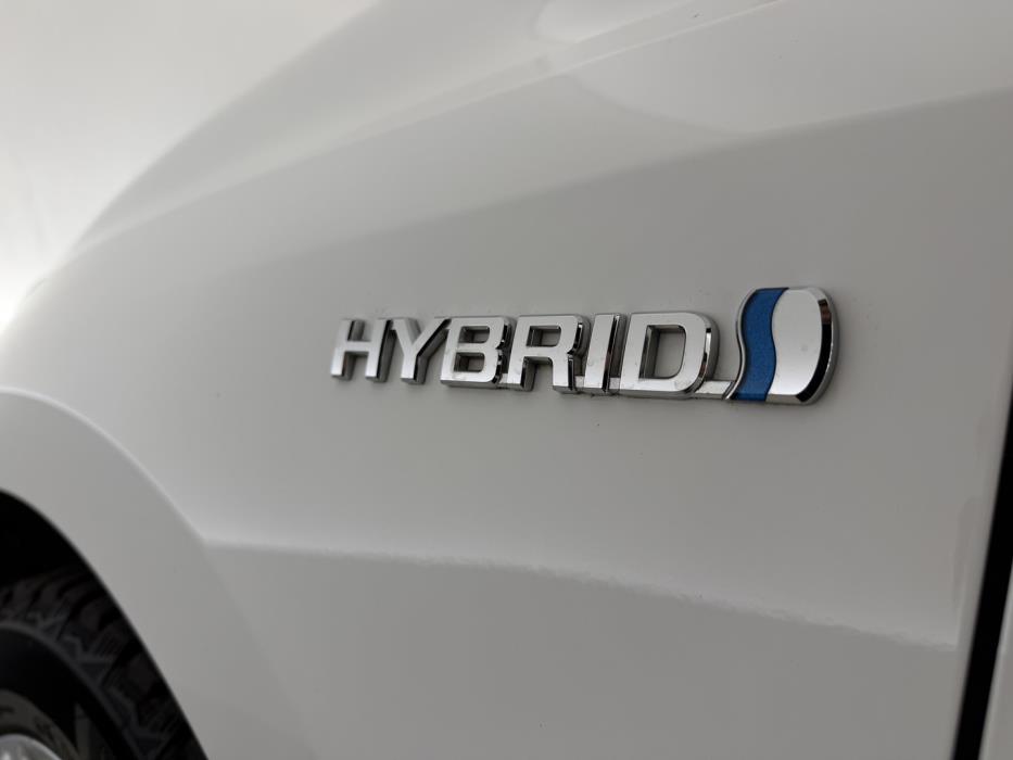 TOYOTA Auris 2015