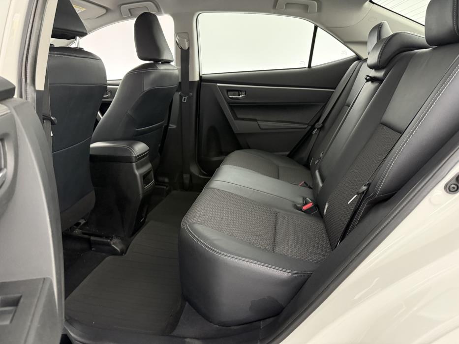 TOYOTA Corolla 2015