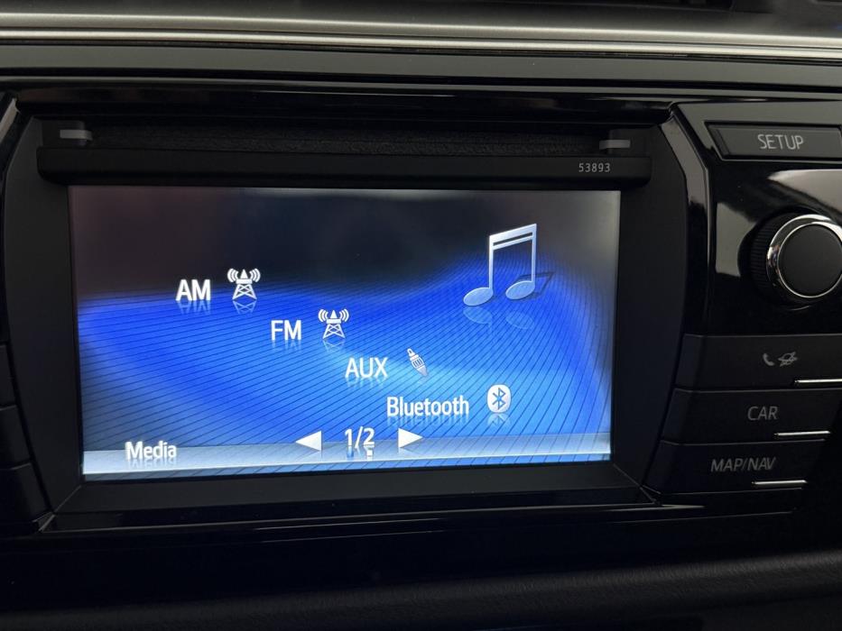 TOYOTA Corolla 2015