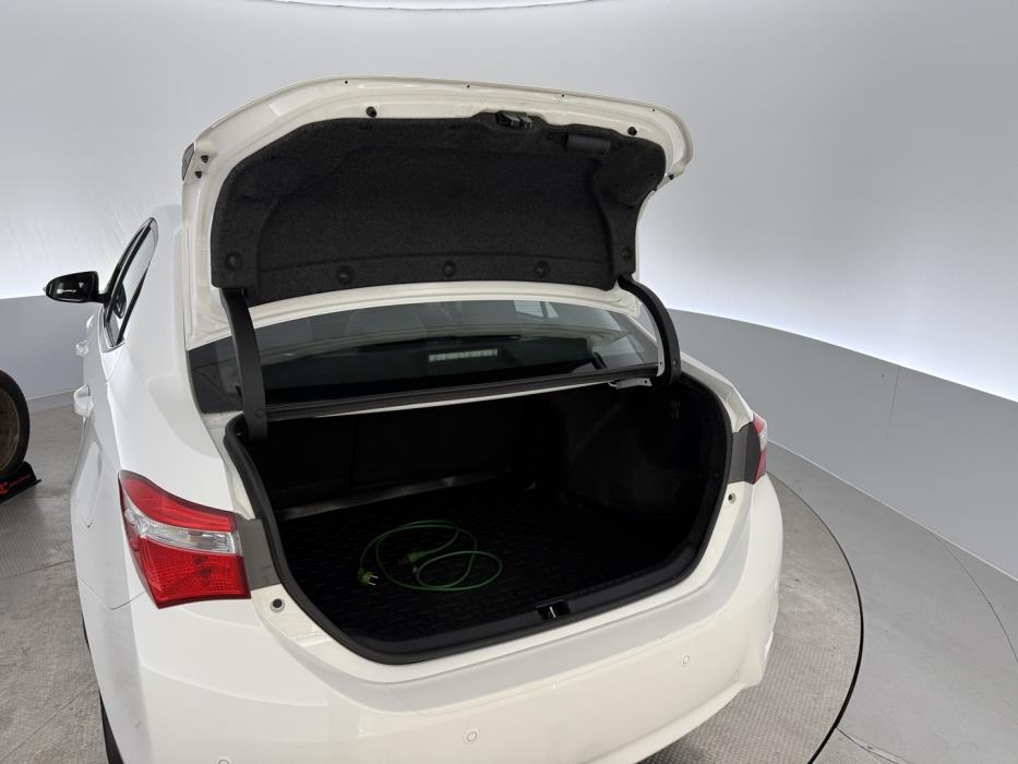 TOYOTA Corolla 2015