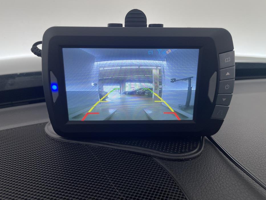 MERCEDES-BENZ C 2016