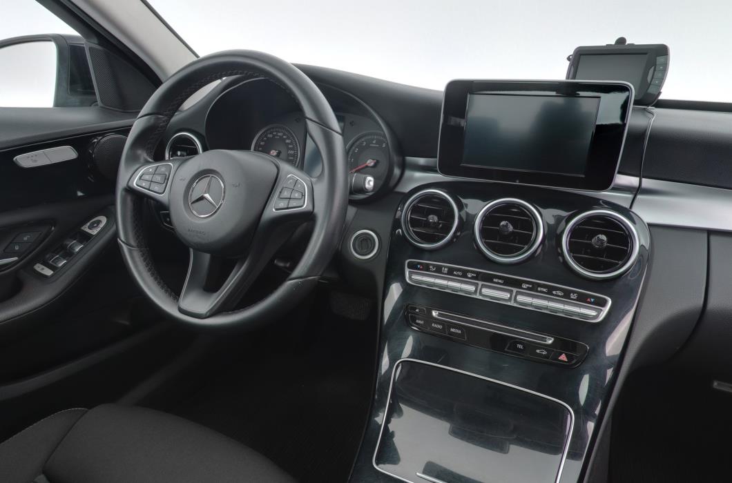 MERCEDES-BENZ C 2016