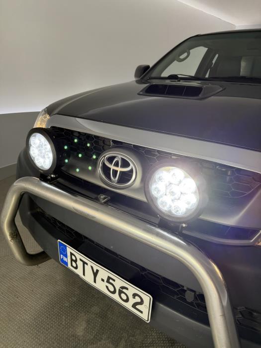 TOYOTA Hilux 2009