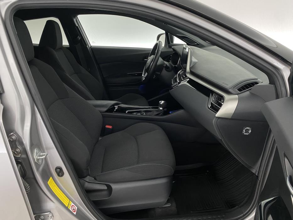 TOYOTA C-HR 2019