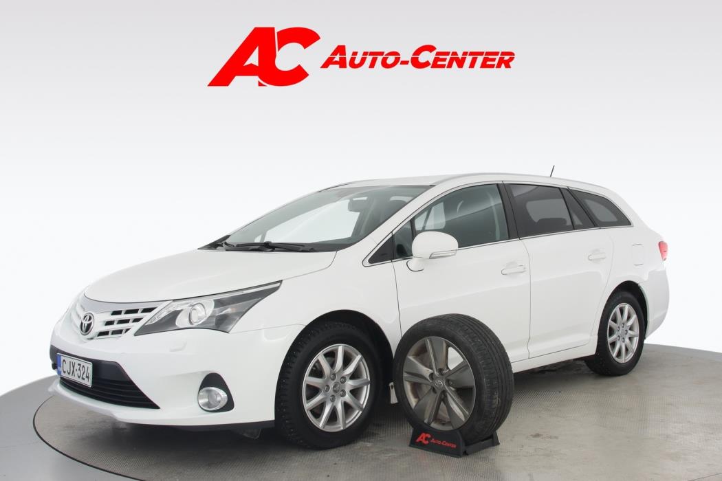 TOYOTA Avensis 2015