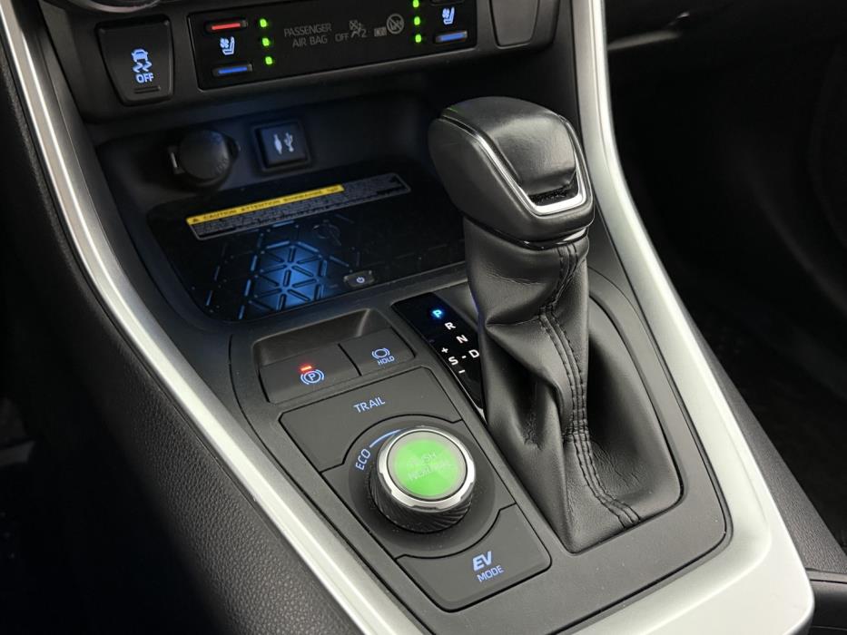 TOYOTA RAV4 2019