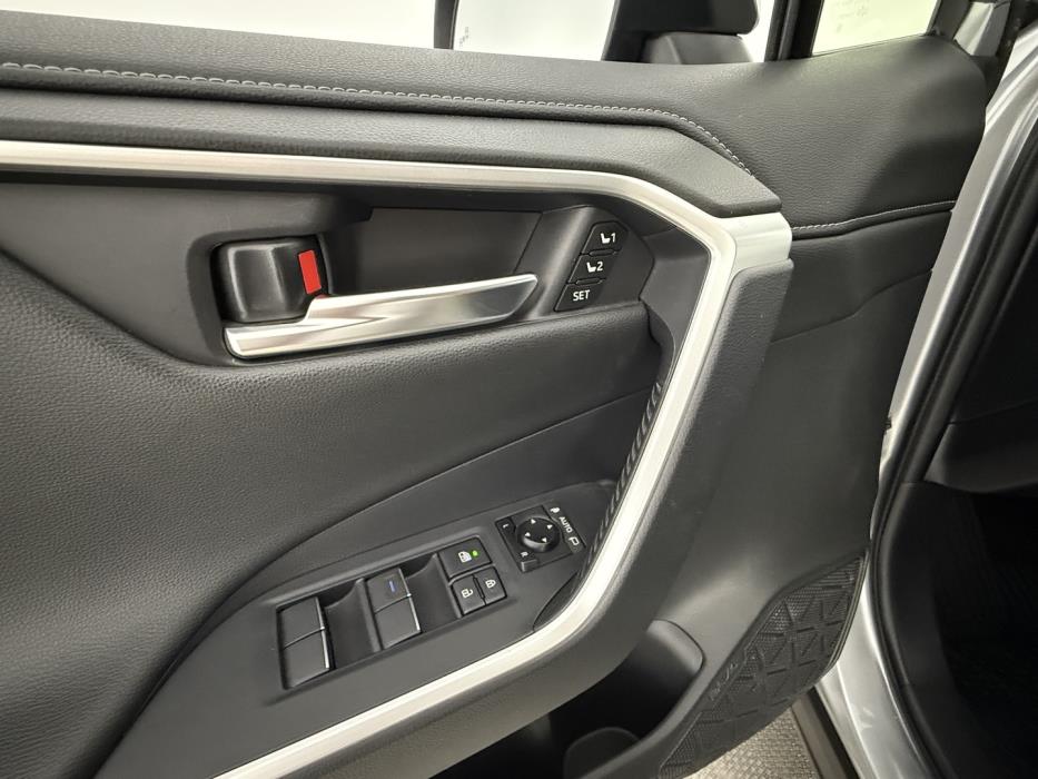 TOYOTA RAV4 2019