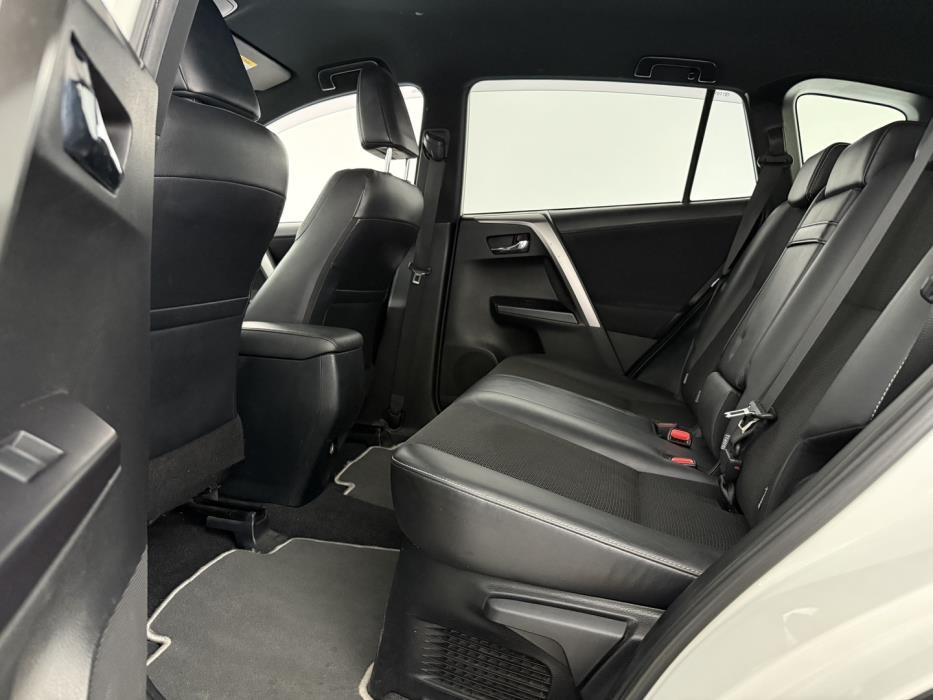 TOYOTA RAV4 2017