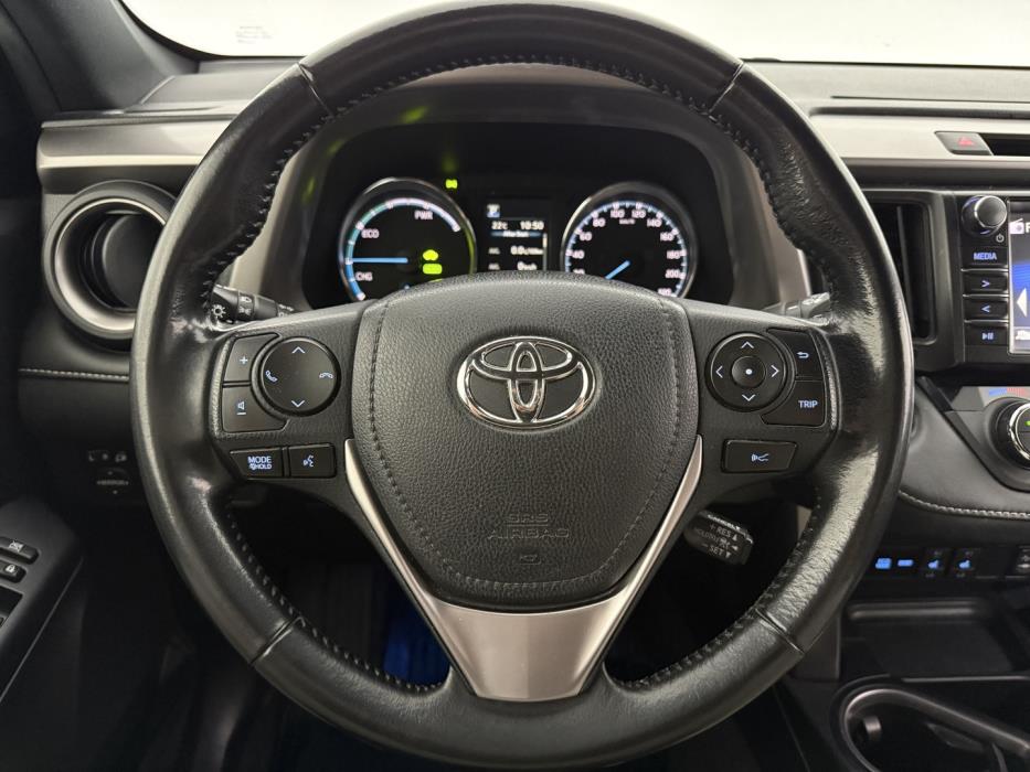 TOYOTA RAV4 2017