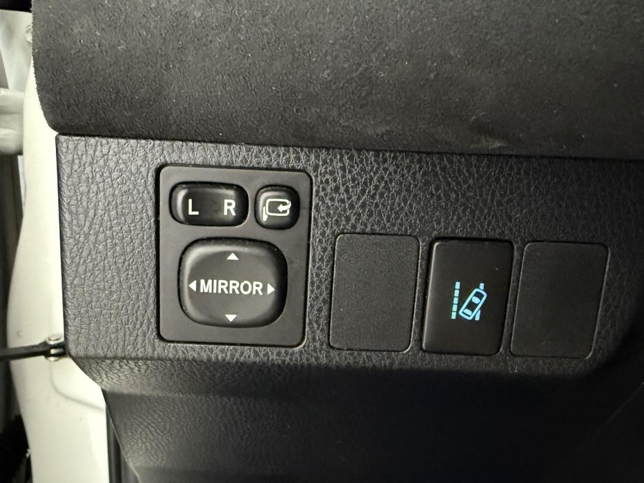 TOYOTA RAV4 2017