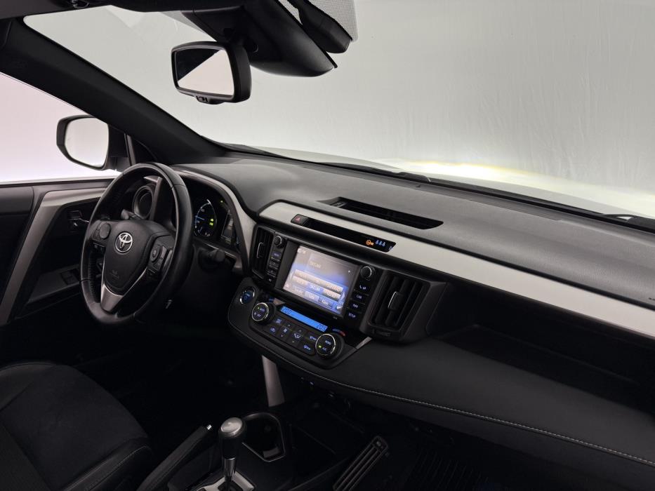 TOYOTA RAV4 2017