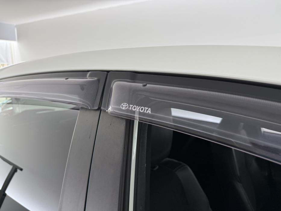 TOYOTA RAV4 2017