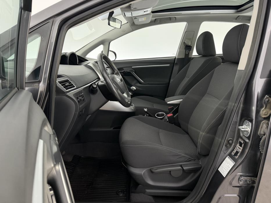 TOYOTA Verso 2013