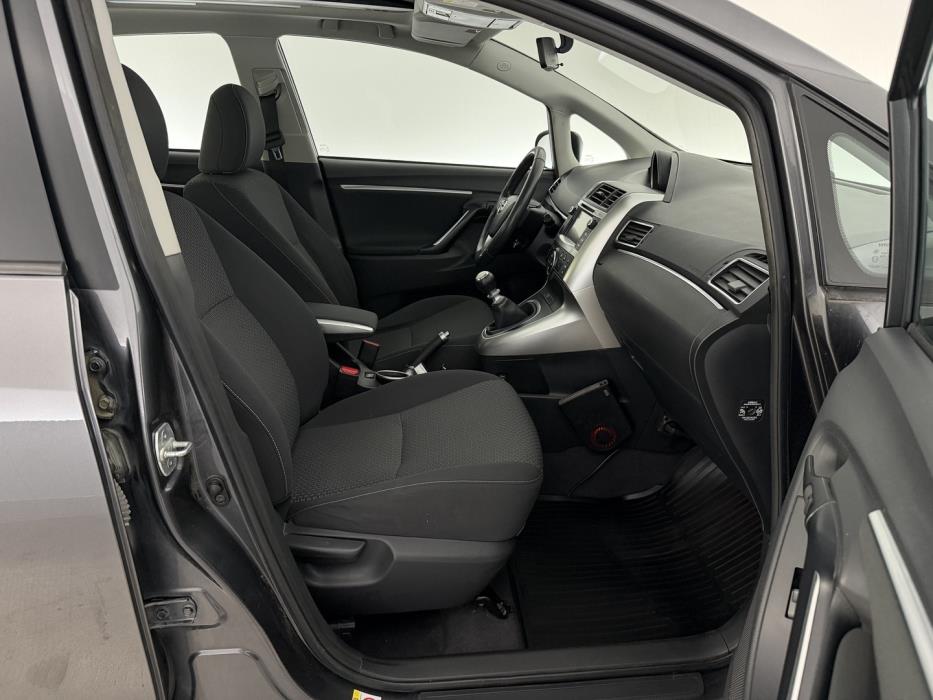 TOYOTA Verso 2013