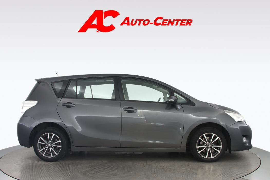 TOYOTA Verso 2013