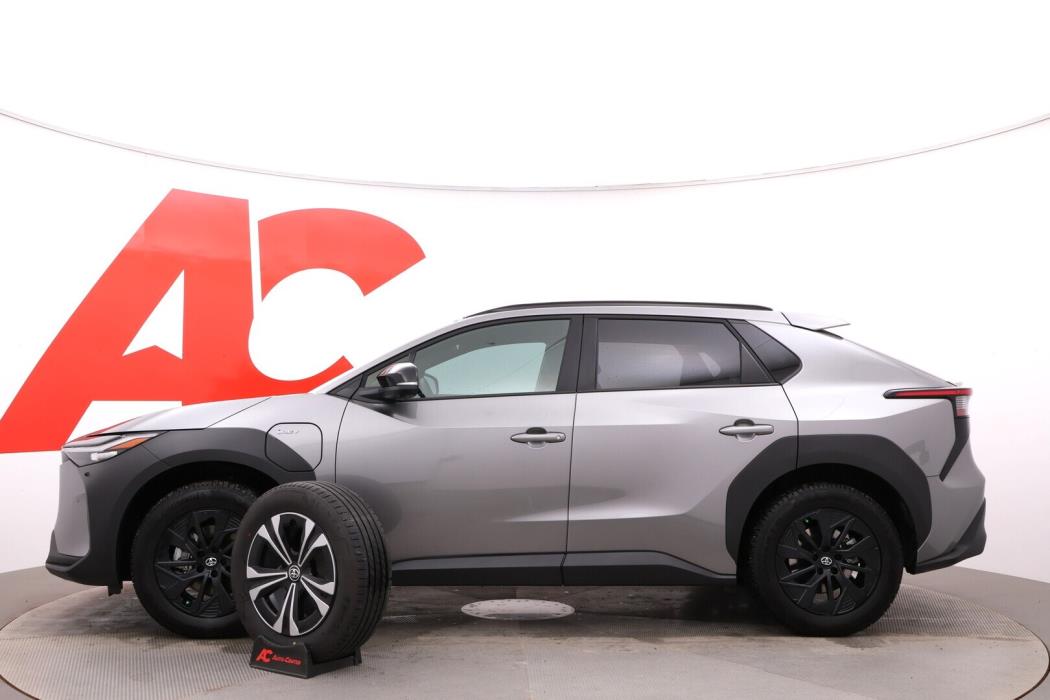 TOYOTA bZ4X 2024
