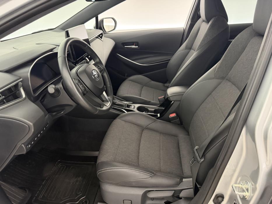 TOYOTA Corolla 2024
