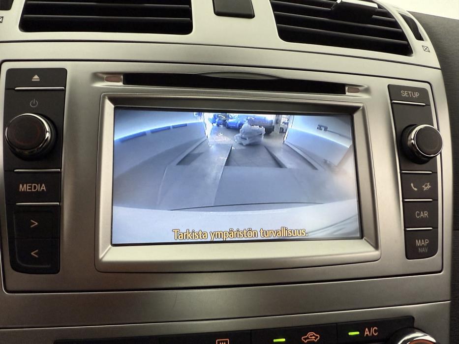 TOYOTA Avensis 2014