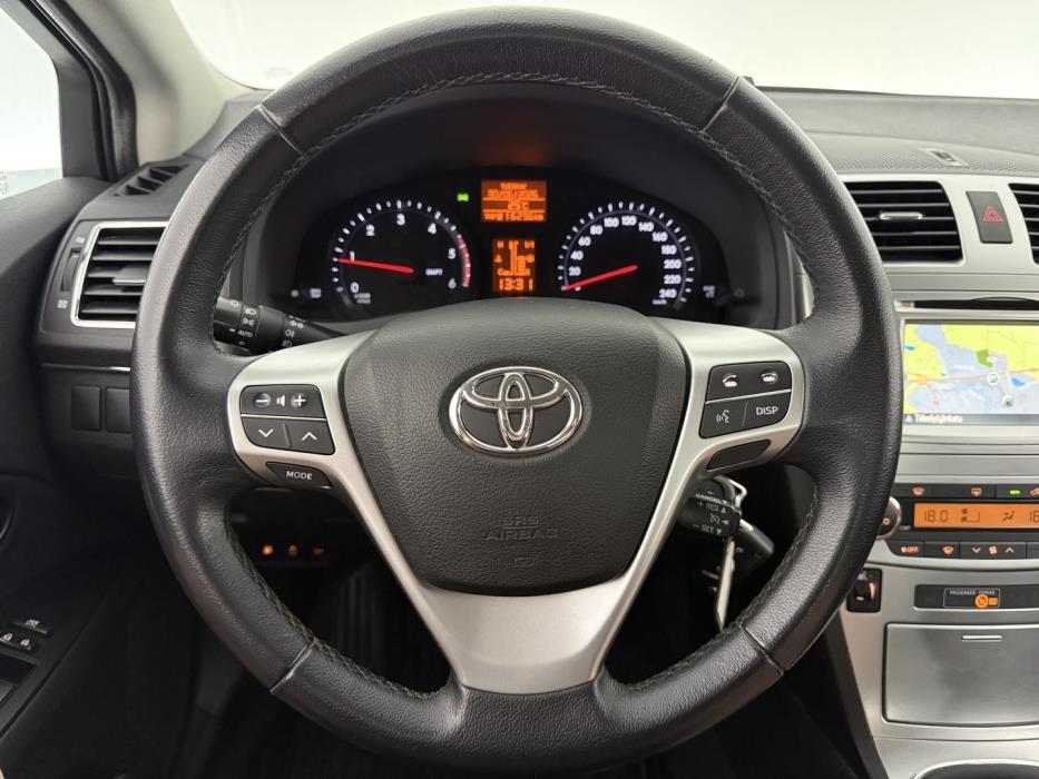 TOYOTA Avensis 2014