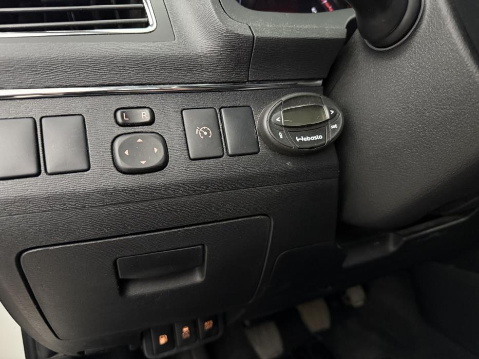TOYOTA Avensis 2014