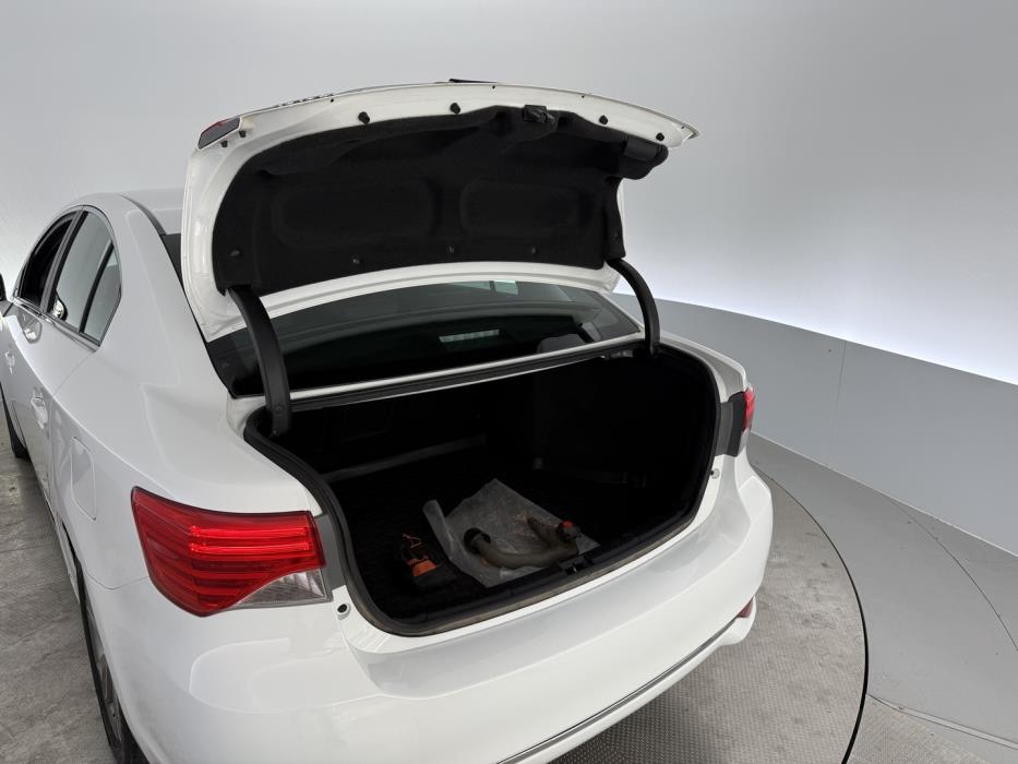 TOYOTA Avensis 2014