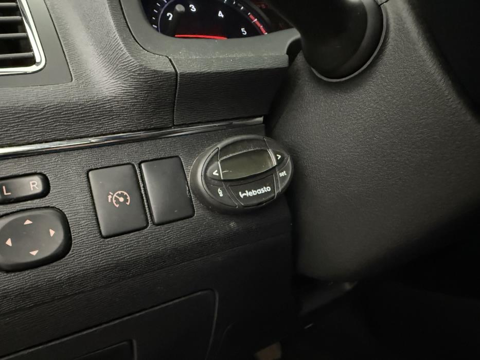 TOYOTA Avensis 2014