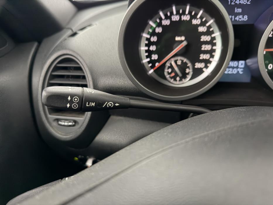 MERCEDES-BENZ SLK 2010