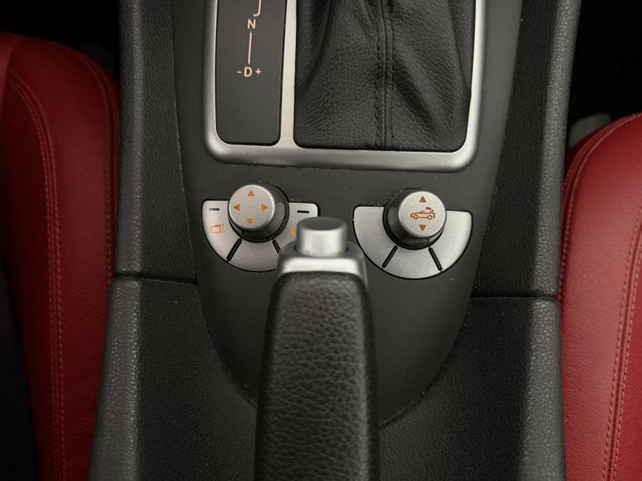 MERCEDES-BENZ SLK 2010