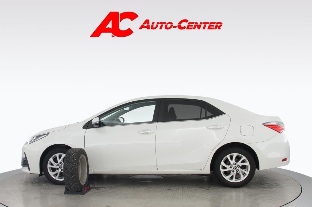 TOYOTA Corolla 2017