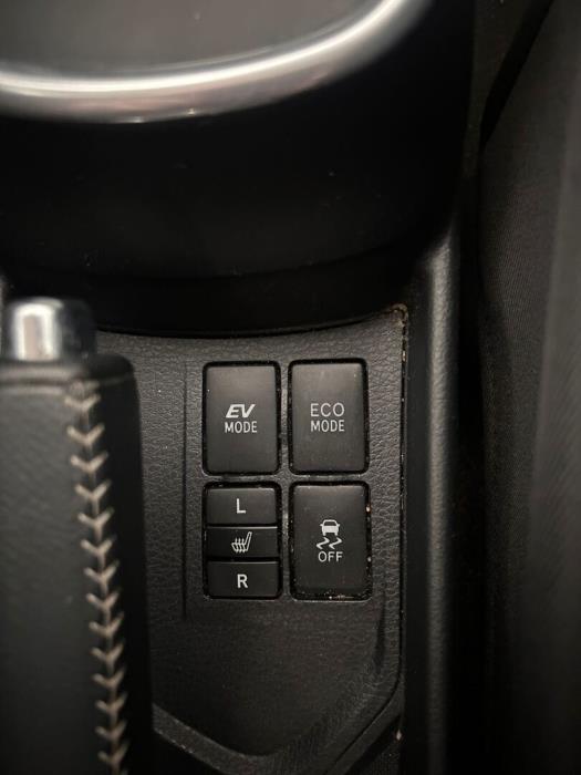 TOYOTA Yaris 2017