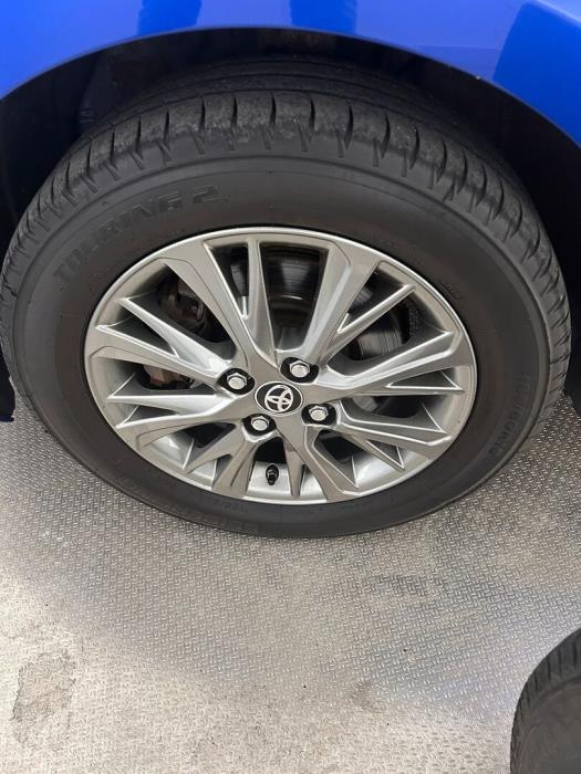 TOYOTA Yaris 2017