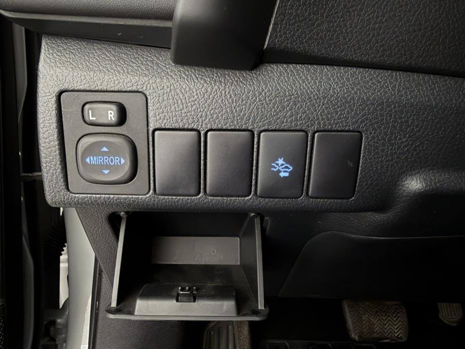 TOYOTA Auris 2018