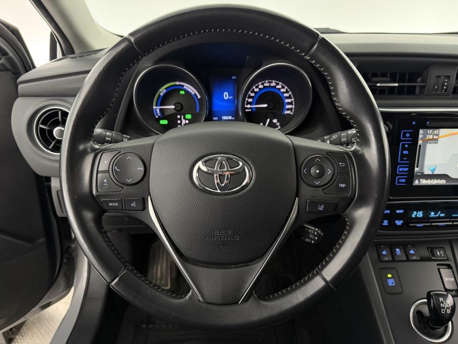 TOYOTA Auris 2018
