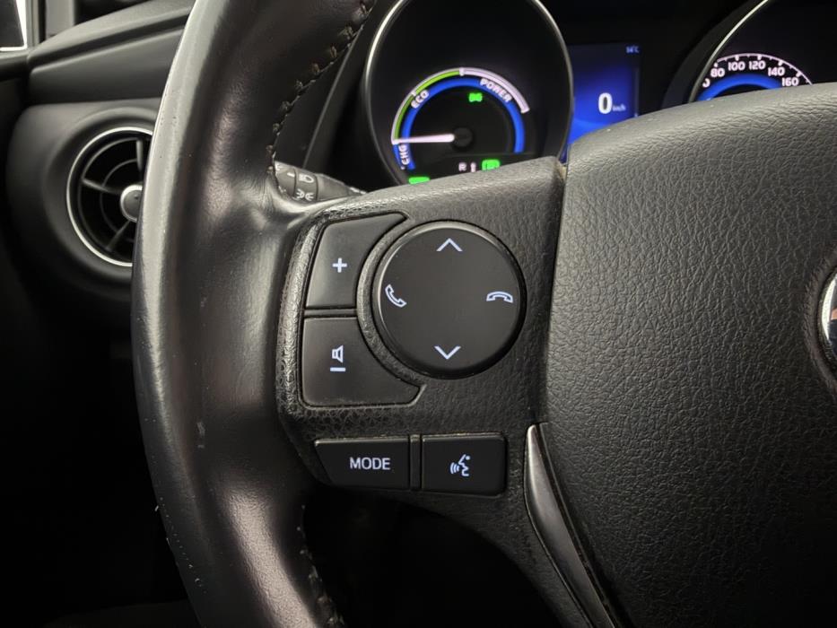 TOYOTA Auris 2018