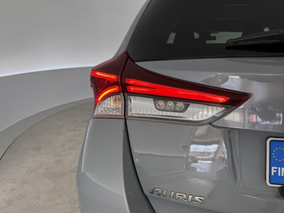 TOYOTA Auris 2018
