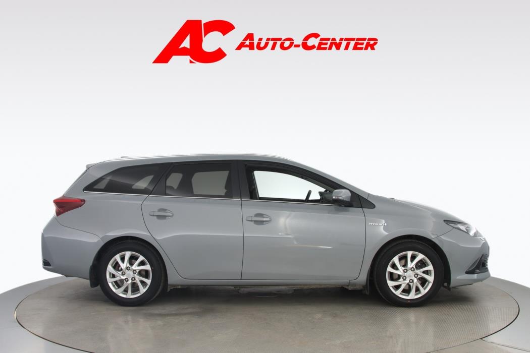 TOYOTA Auris 2018