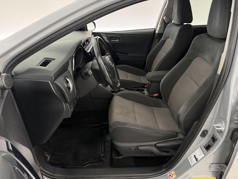 TOYOTA Auris 2018