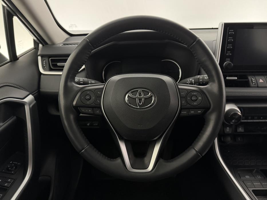 TOYOTA RAV4 2021