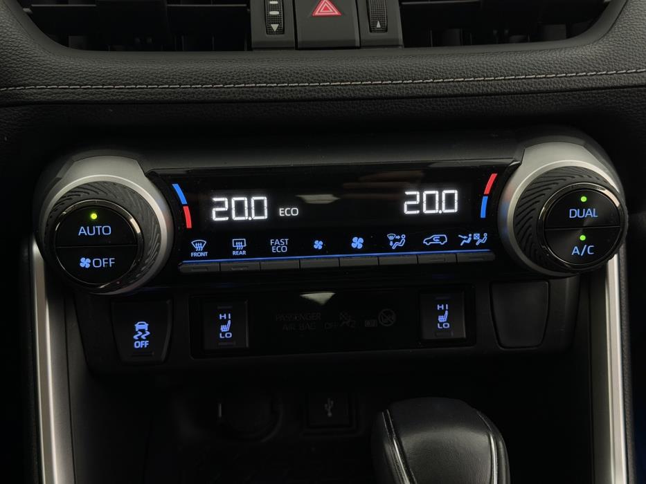 TOYOTA RAV4 2021