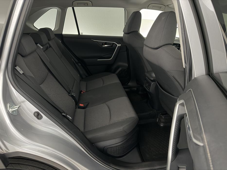 TOYOTA RAV4 2021