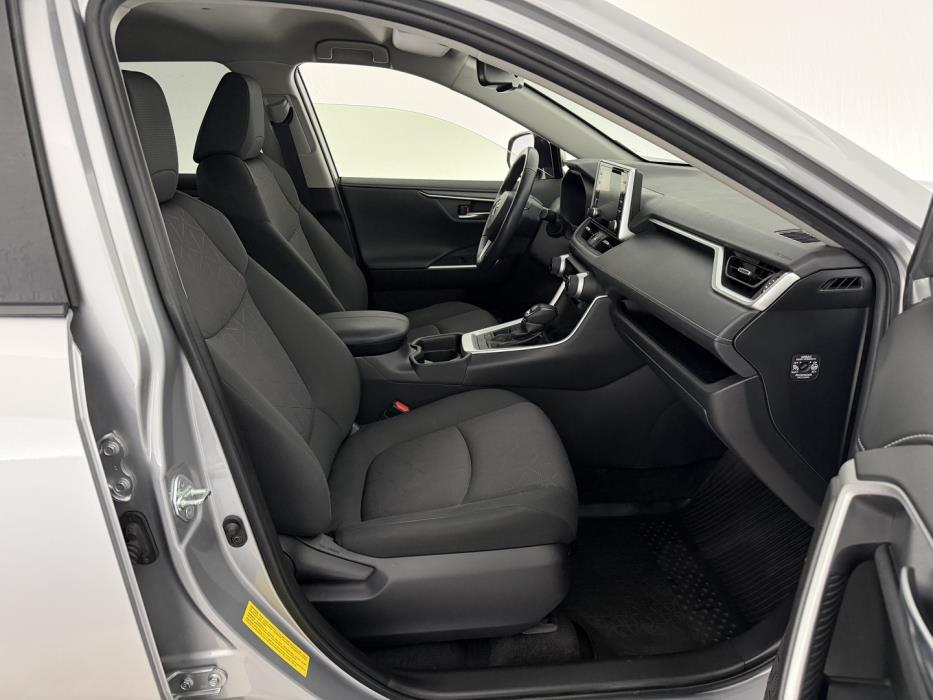 TOYOTA RAV4 2021