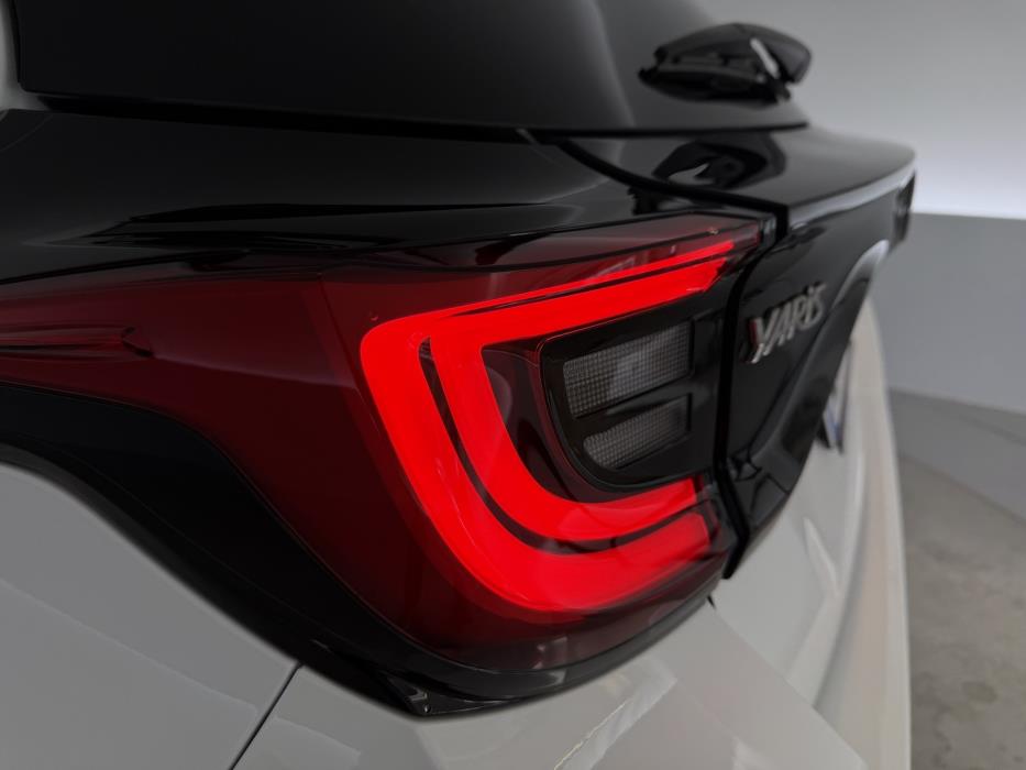 TOYOTA Yaris 2024