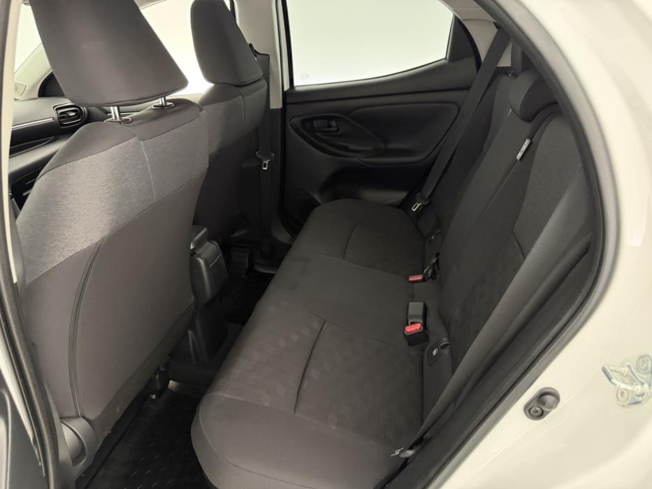 TOYOTA Yaris 2024