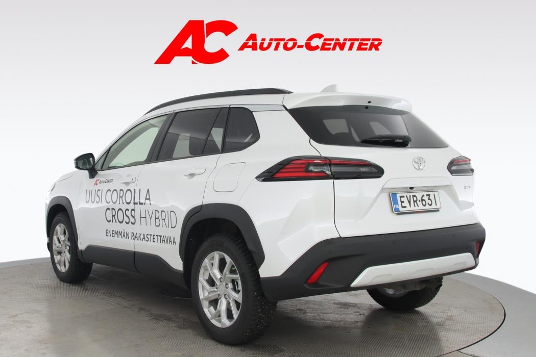 TOYOTA Corolla Cross 2025