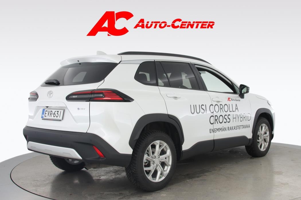 TOYOTA Corolla Cross 2025