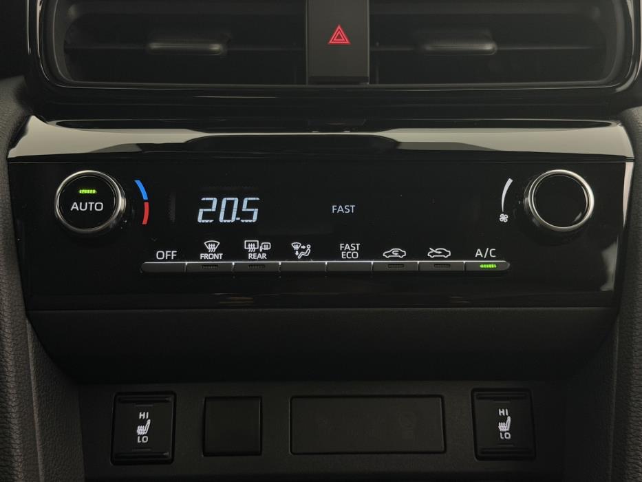 TOYOTA Yaris Cross 2025