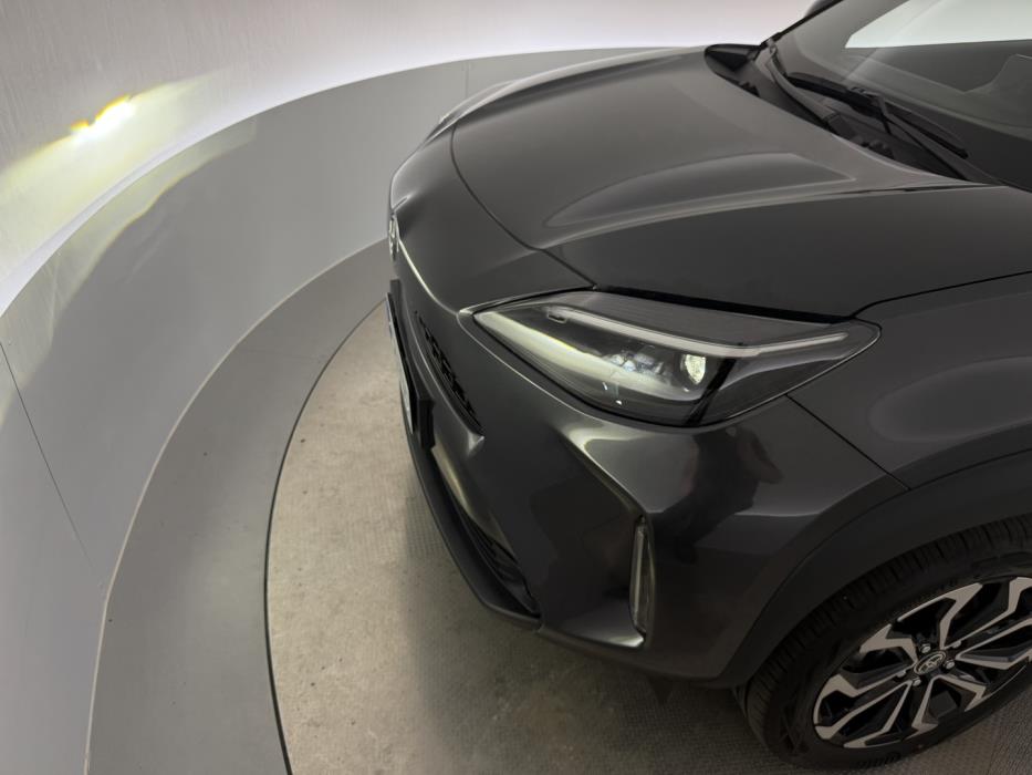TOYOTA Yaris Cross 2025